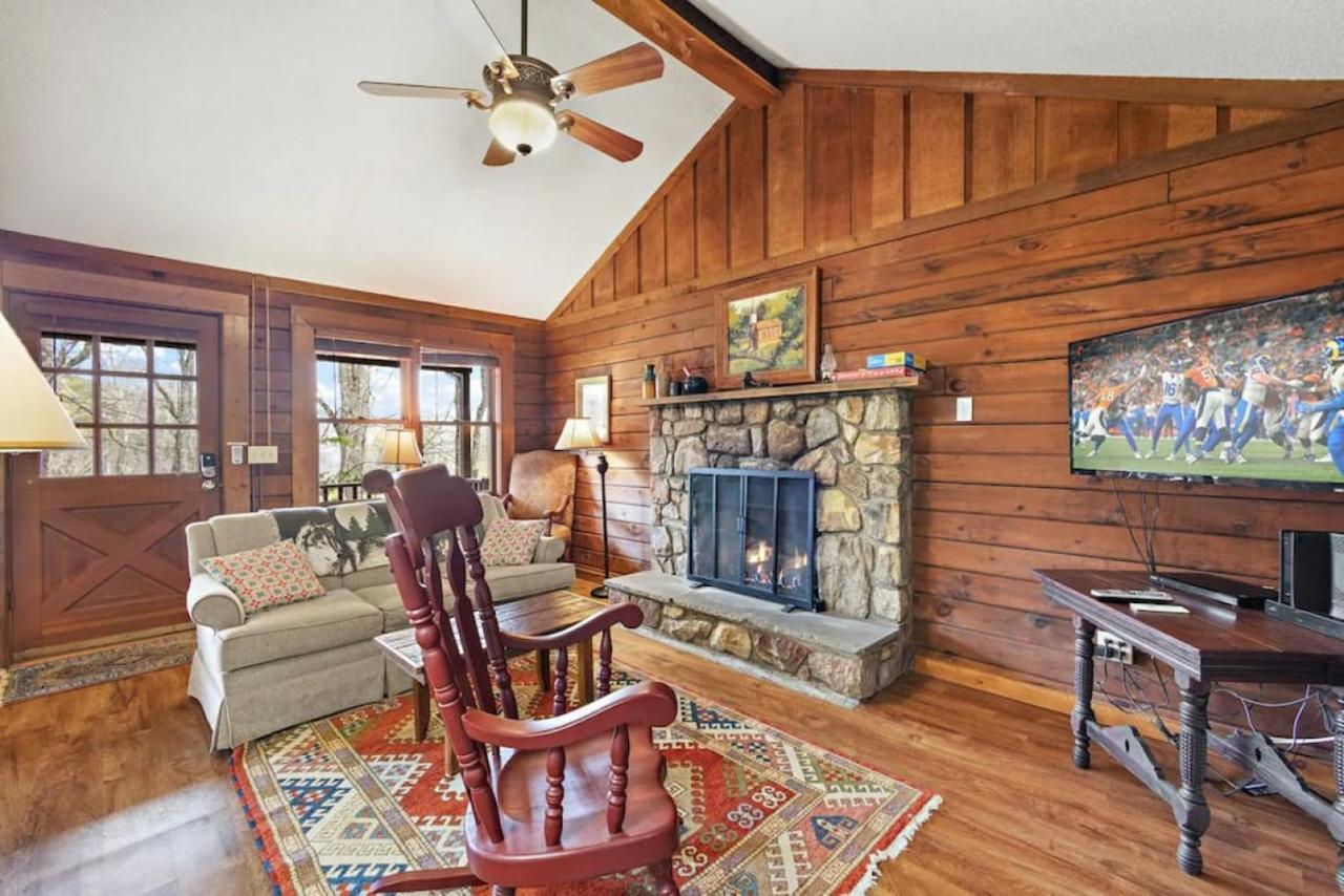 Log Cabin On Peaceful River Blowing Rock Luaran gambar